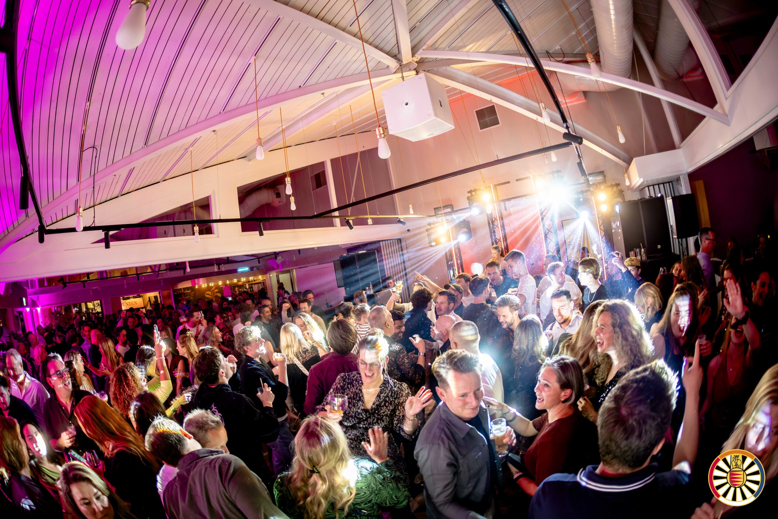 BLEND. Abel Rhoon 2025-11-08