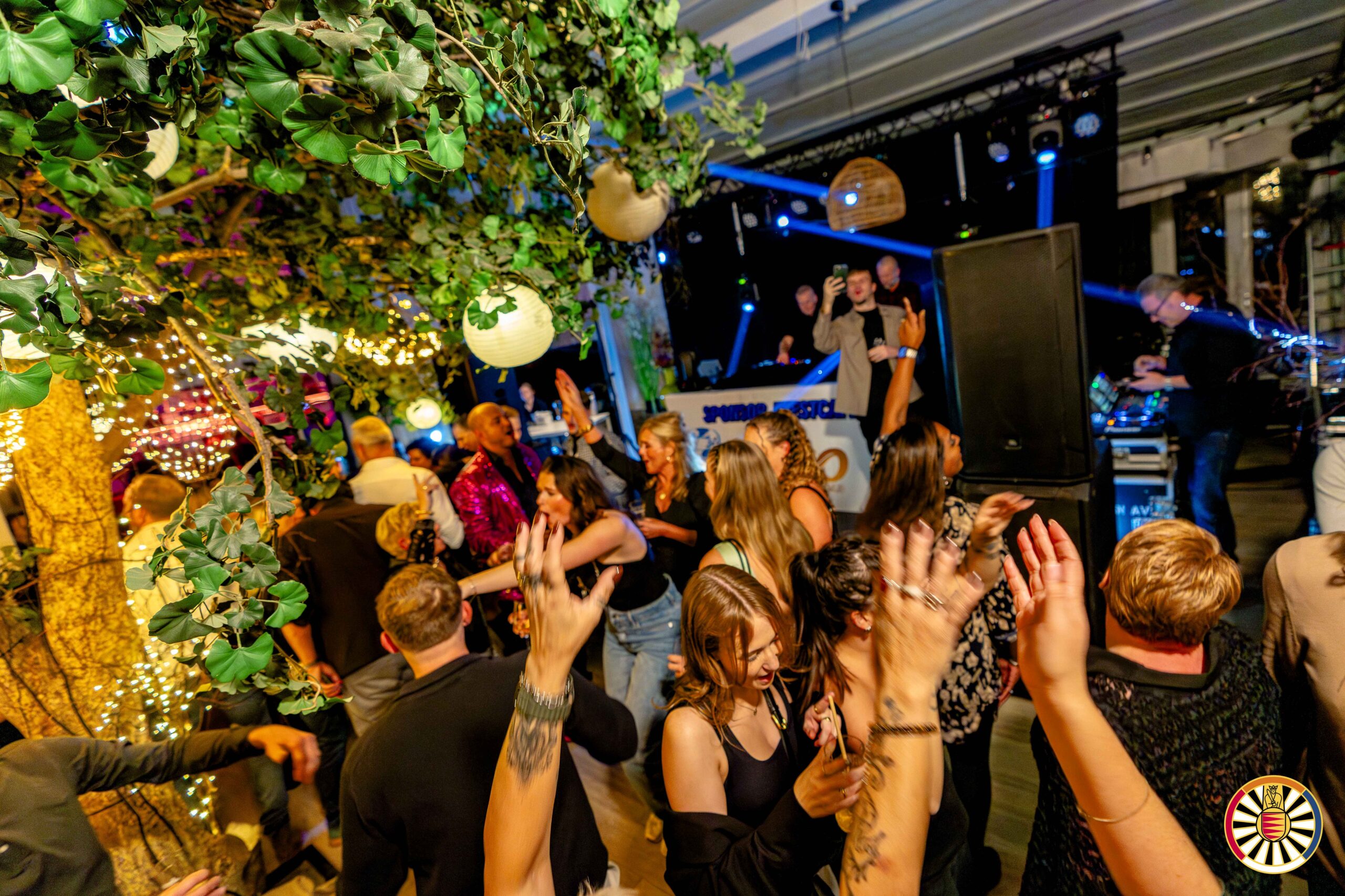 BLEND. Abel Rhoon 2025-11-08