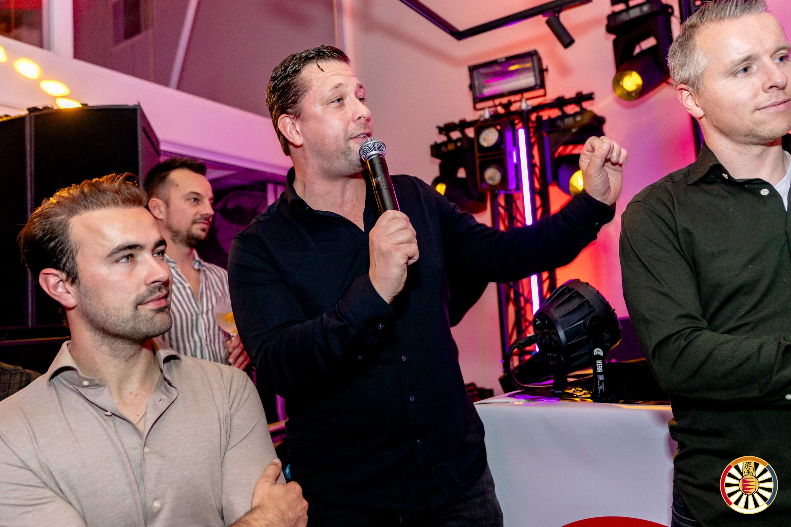 BLEND. Abel Rhoon 2025-11-08