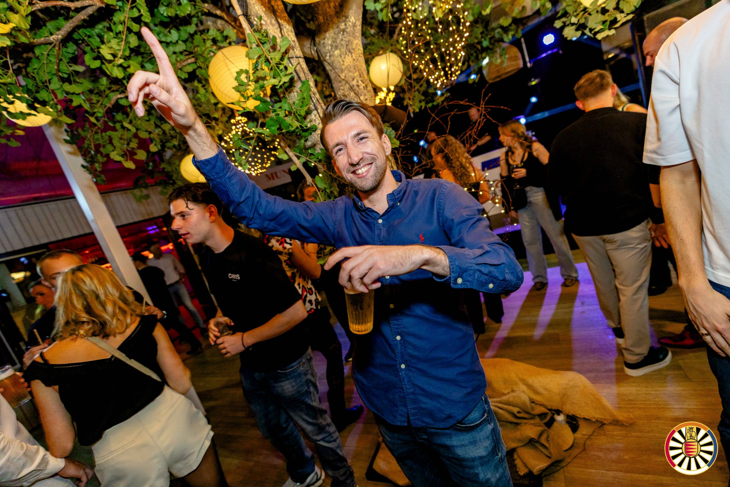 BLEND. Abel Rhoon 2025-11-08