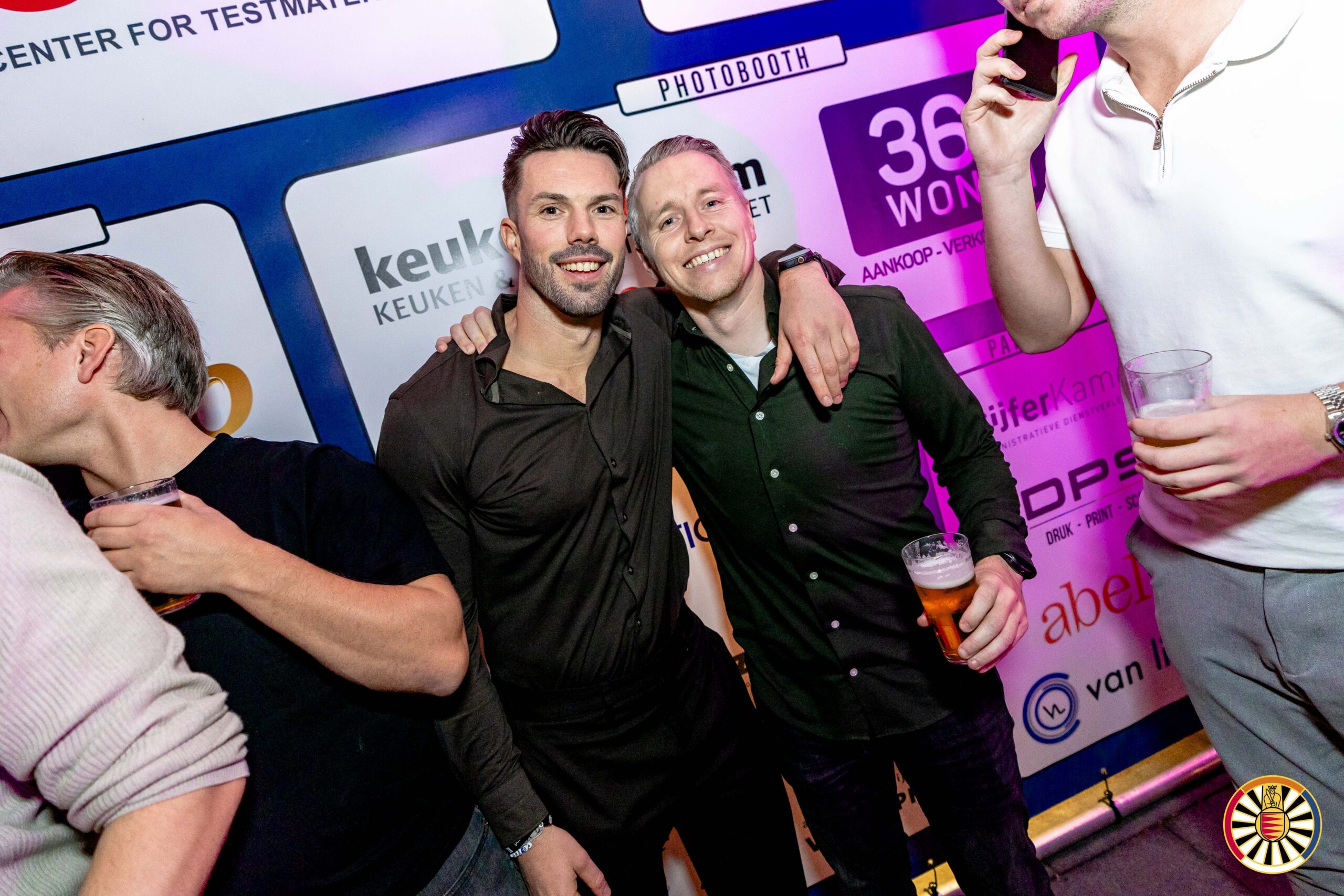 BLEND. Abel Rhoon 2025-11-08