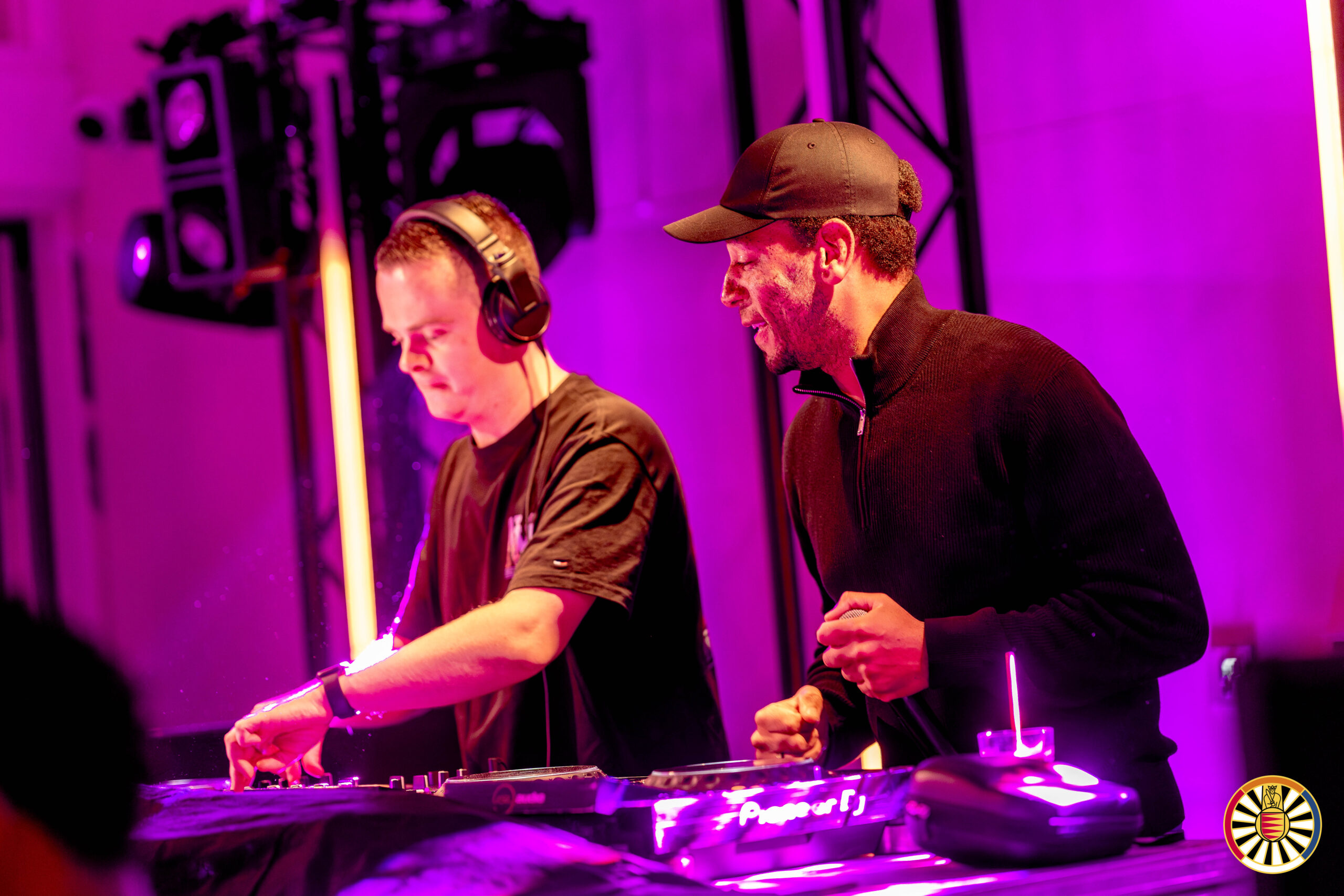 BLEND. Abel Rhoon 2025-11-08