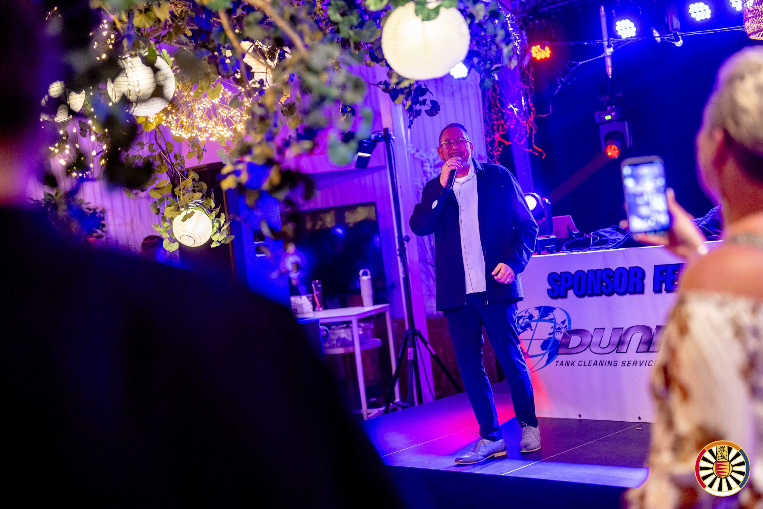 BLEND. Abel Rhoon 2025-11-08