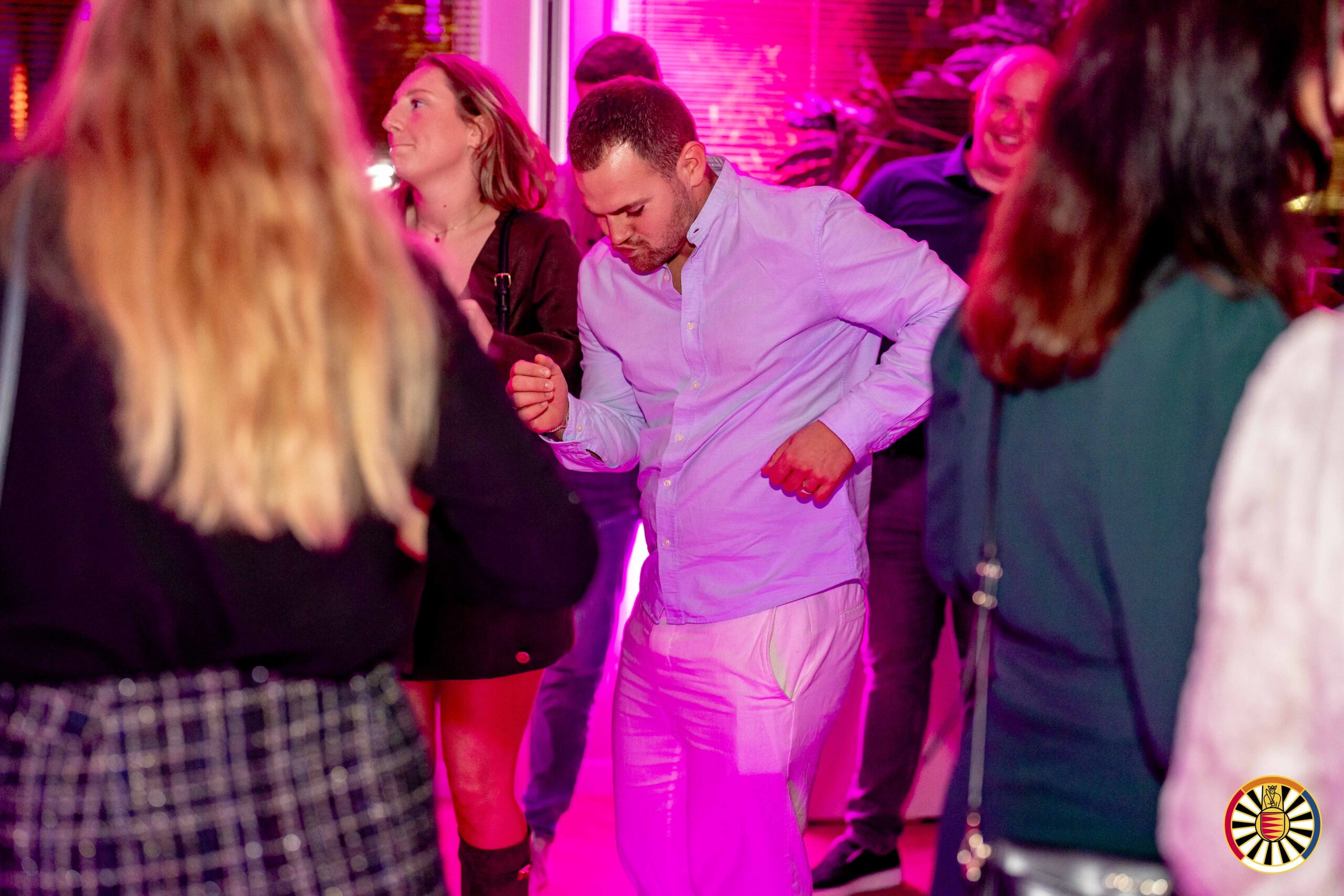 BLEND. Abel Rhoon 2025-11-08