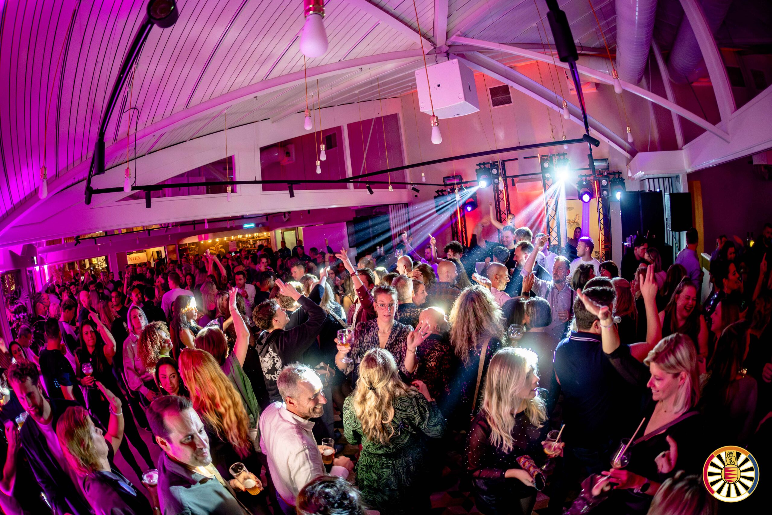 BLEND. Abel Rhoon 2025-11-08