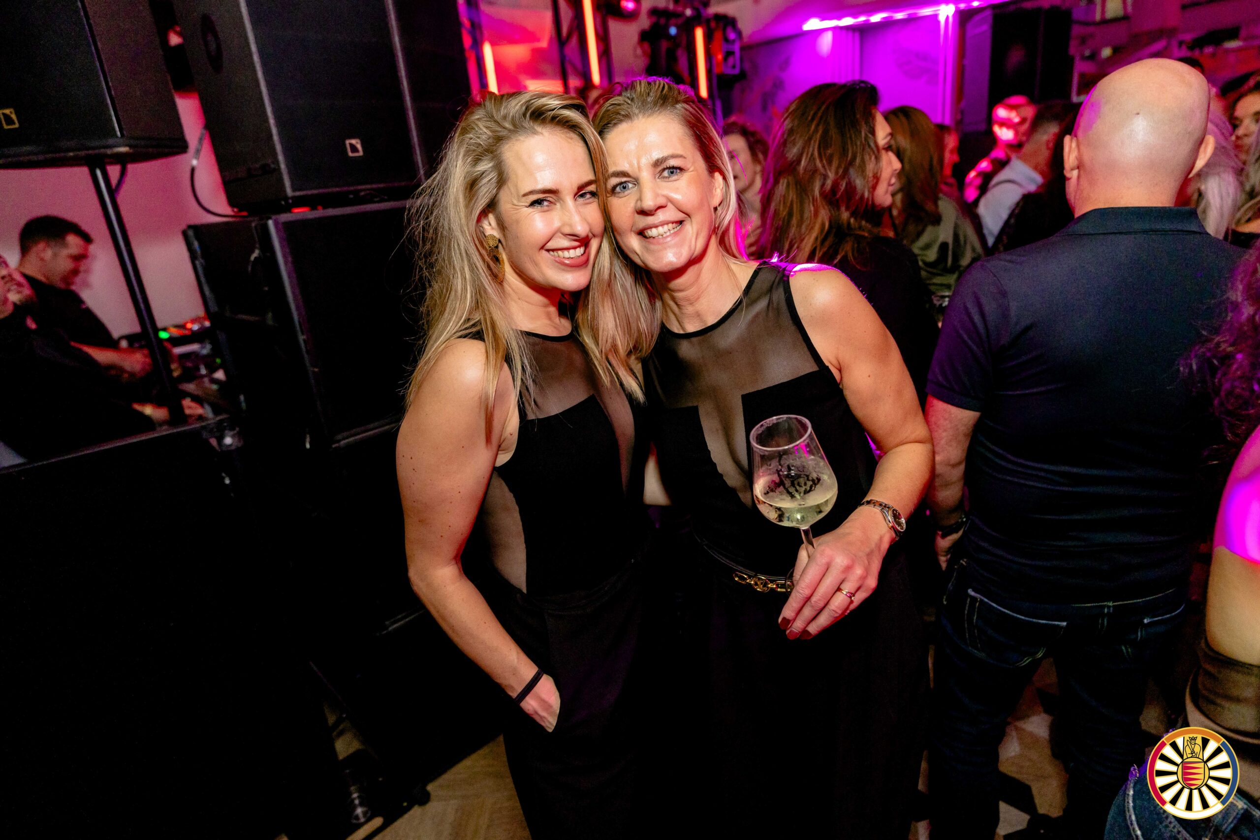 BLEND. Abel Rhoon 2025-11-08