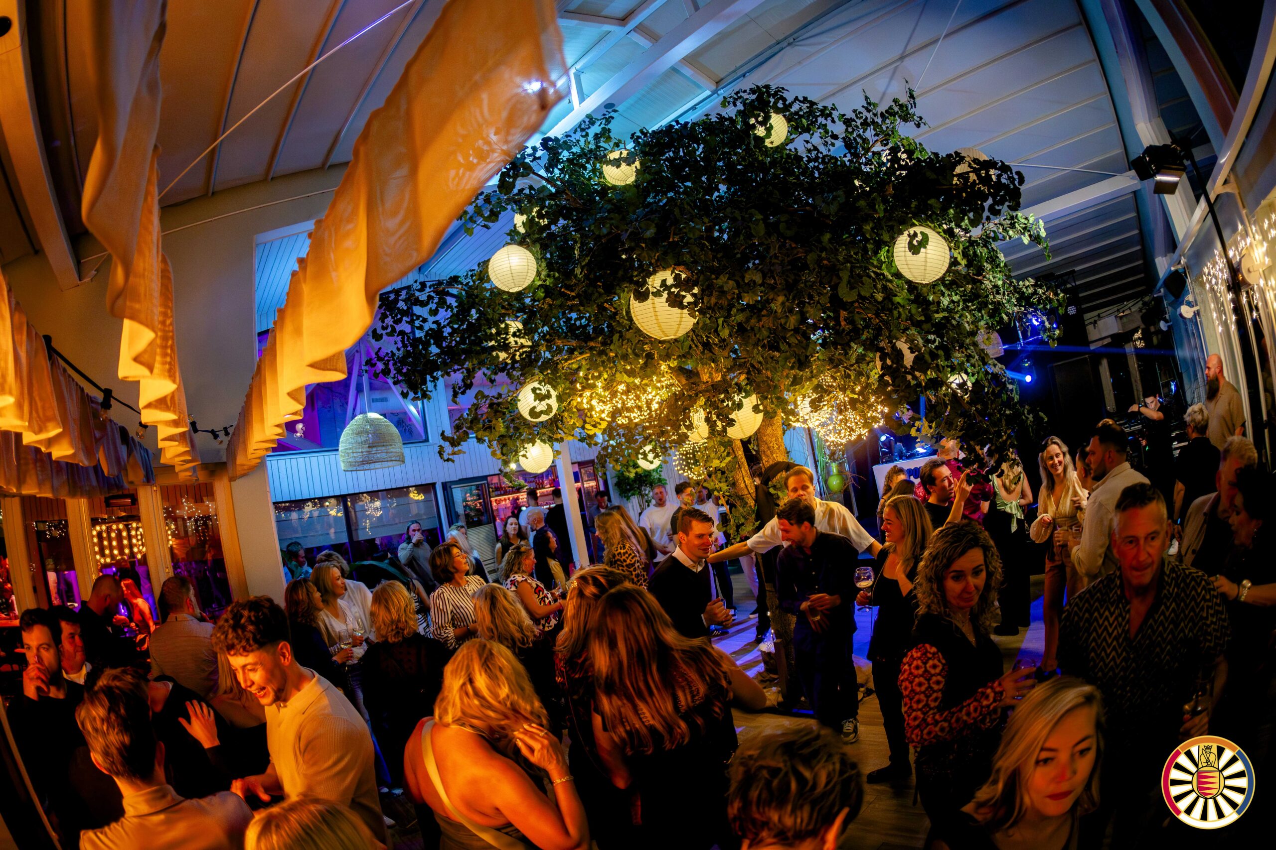 BLEND. Abel Rhoon 2025-11-08